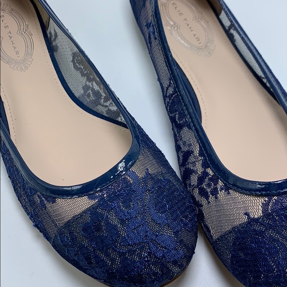 ❤️BRAND NEW ELIE TAHARI FLATS - Picture 4 of 9